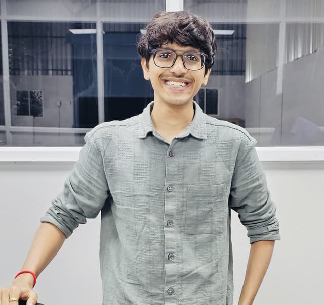 Suyash Bafna, Co-Founder